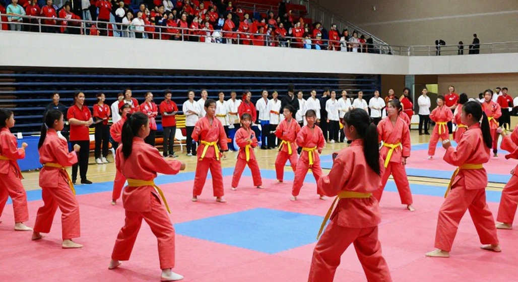Ba HCV poomsae của Việt Nam ở Chuncheon và sự thật về mô hình vàng tập thể Ba HCV poomsae của Việt Nam ở Chuncheon và sự thật về mô hình vàng tập thể