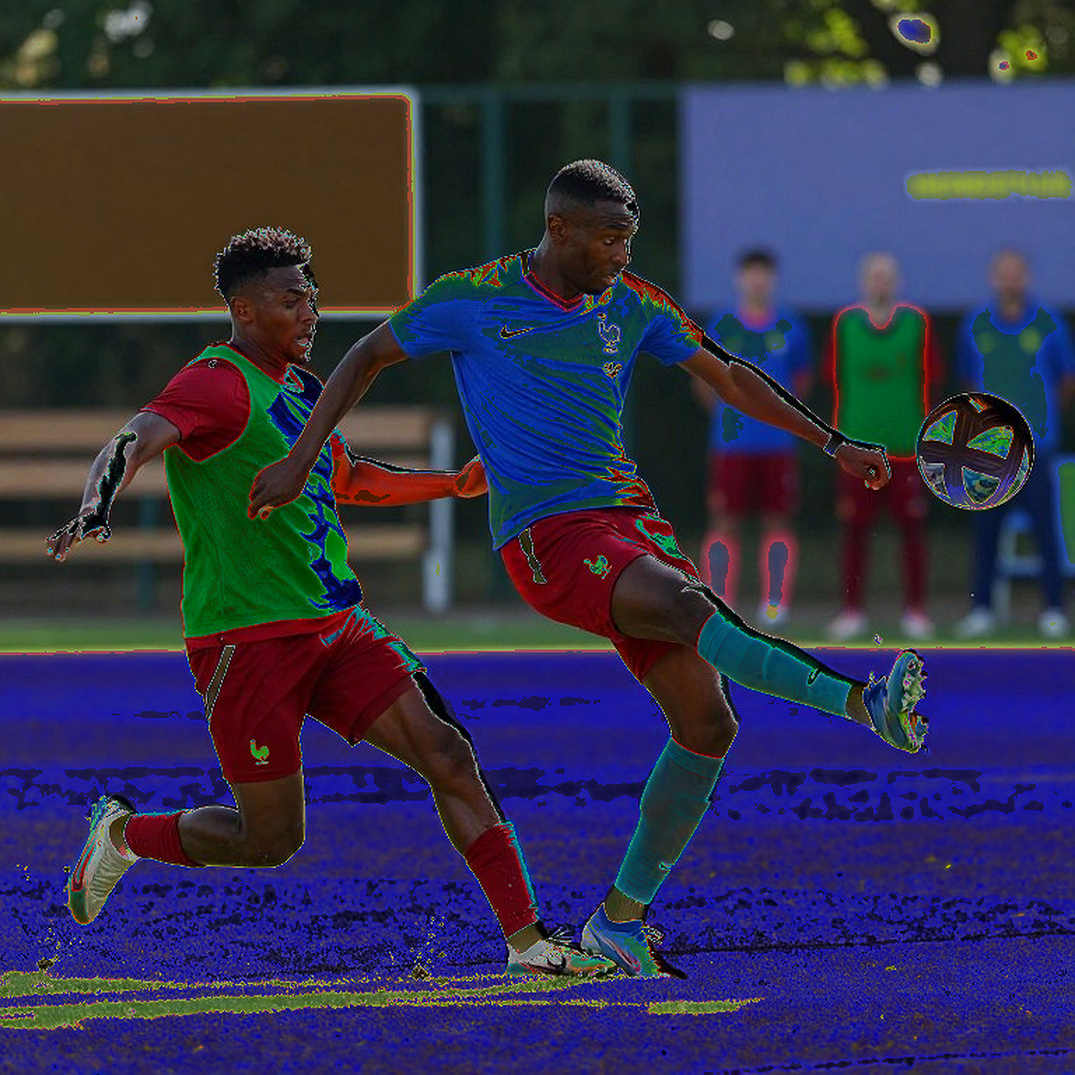 Hanoi FC 2-1 Cong An Ha Noi: Two goals from one flank, and a league lead nobody mentioned