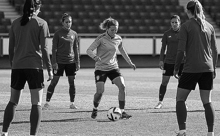 Kỳ chuyển nhượng V.League: Đọc dòng tiền để phân biệt tín hiệu và tiếng ồn