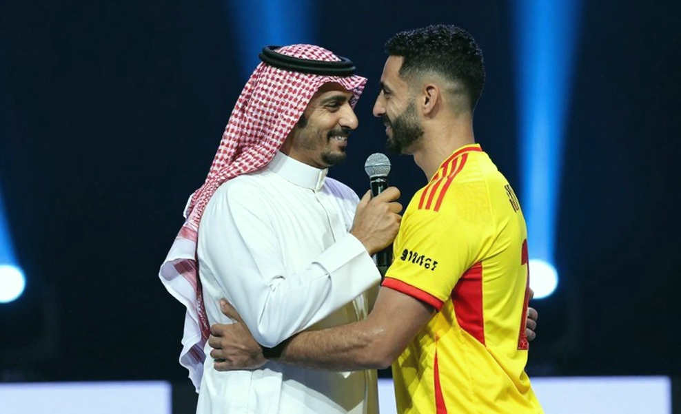 Ayase Ueda giữa hai tín hiệu: suất đá chính tại Champions League và gót chân trái của Lille Ayase Ueda giữa hai tín hiệu: suất đá chính tại Champions League và gót chân trái của Lille