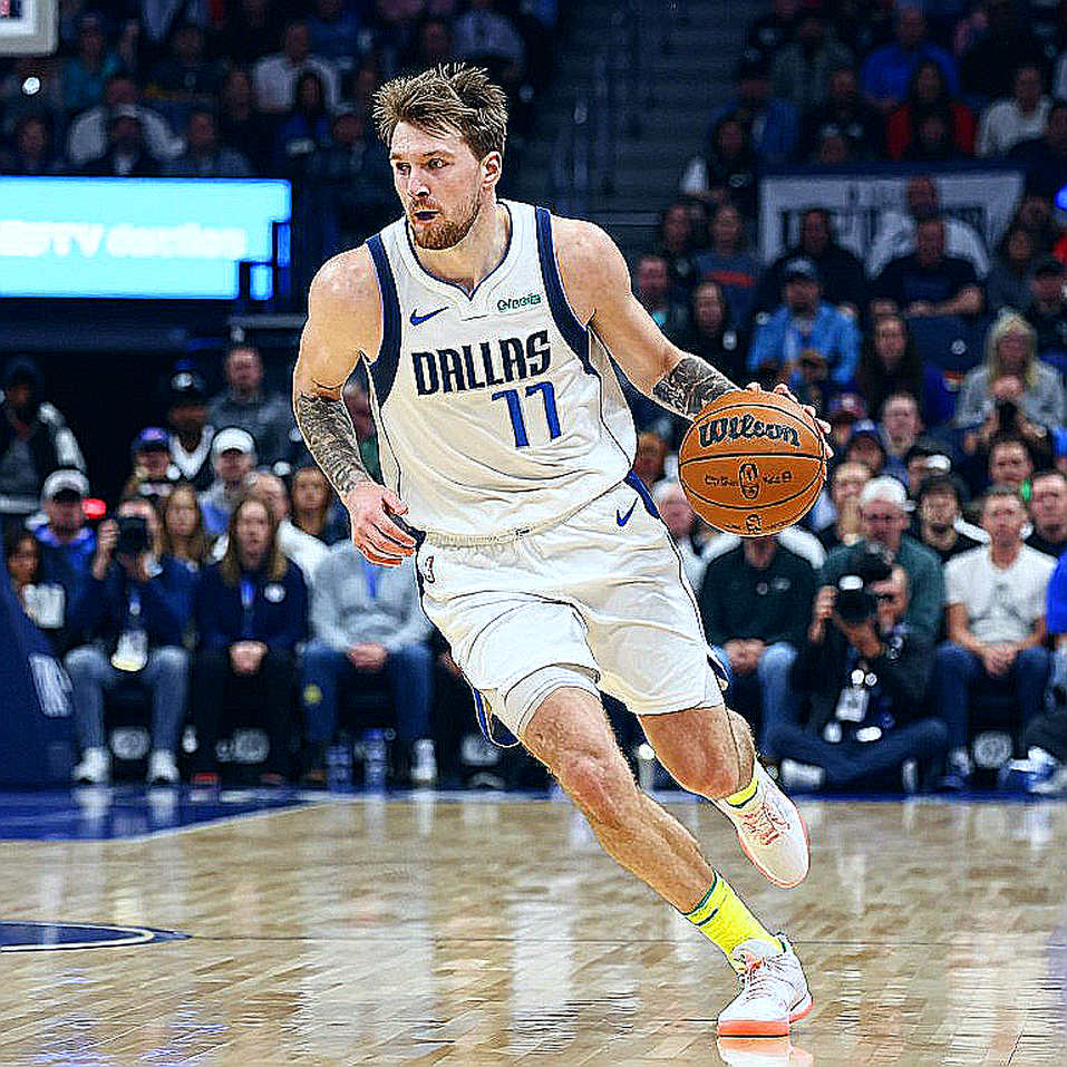 Houston Rockets ký hợp đồng 5 năm trị giá 208 triệu USD cho Amen Thompson Houston Rockets ký hợp đồng 5 năm trị giá 208 triệu USD cho Amen Thompson