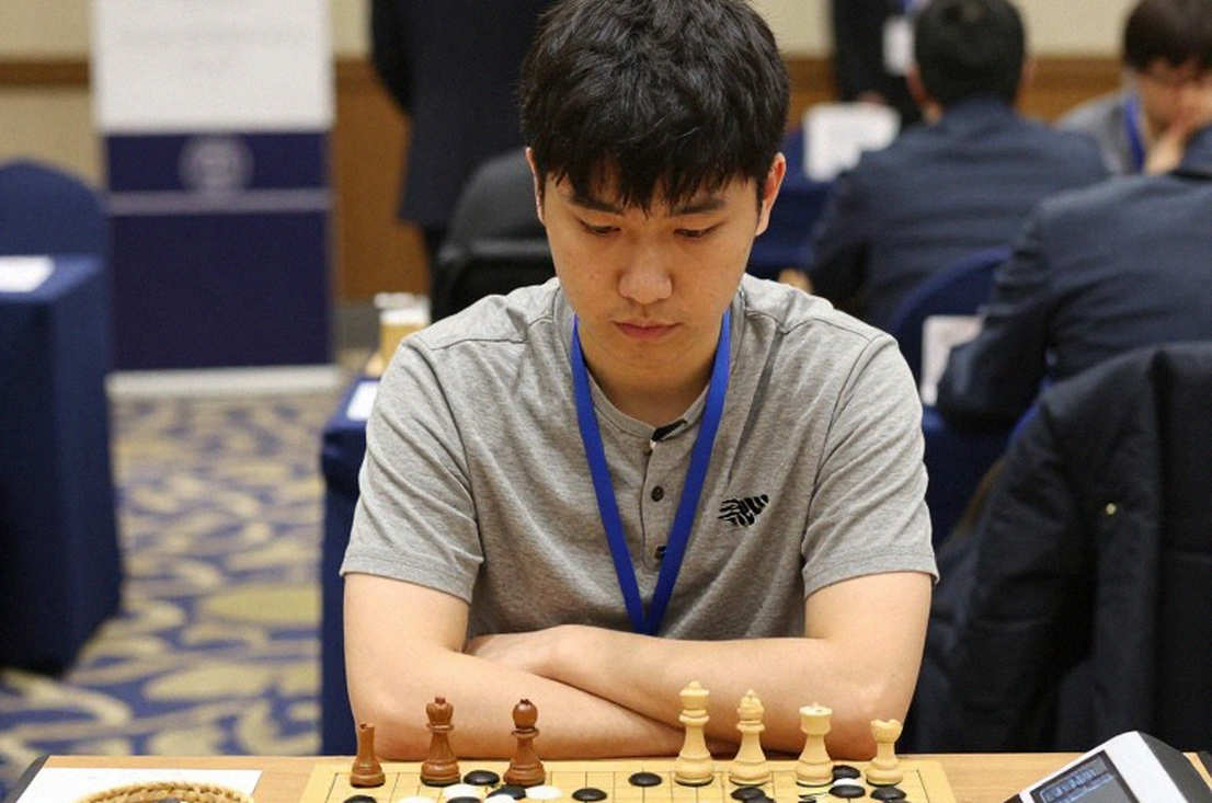 ChessBase Magazine #225: Tiêu đề Cúp Câu lạc bộ châu Âu, thân bài bán tạp chí