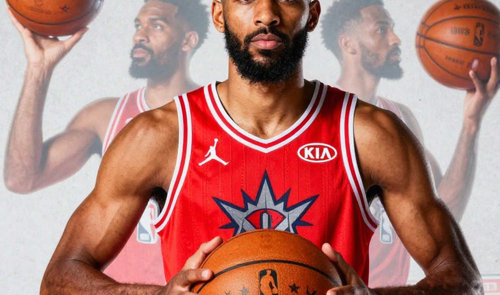 Ngón tay cái của Caleb Martin và lỗ hổng thật sự của Dallas Mavericks