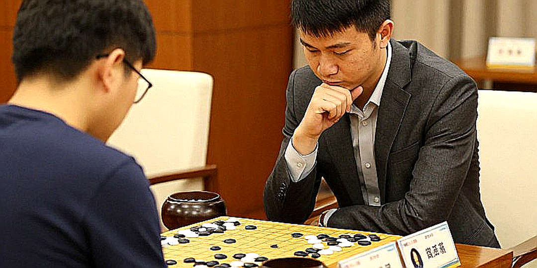 Bent Larsen nằm trên bìa, Prague 2026 nằm trong ruột: đọc ChessBase Magazine #225 bằng con mắt thị trường Bent Larsen nằm trên bìa, Prague 2026 nằm trong ruột: đọc ChessBase Magazine #225 bằng con mắt thị trường