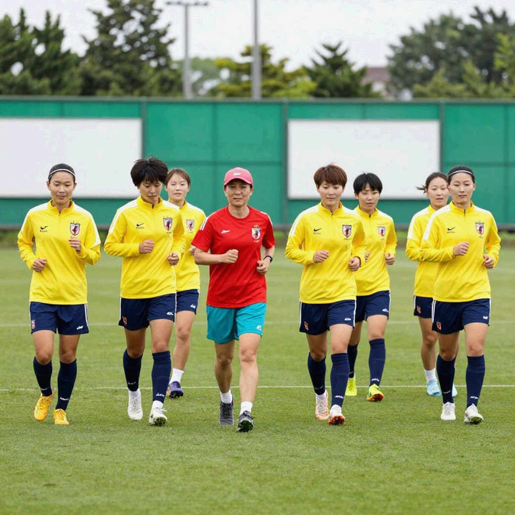 Dưới bảng xếp hạng V.League: Mùa giải thường niên và những giới hạn chưa gọi tên