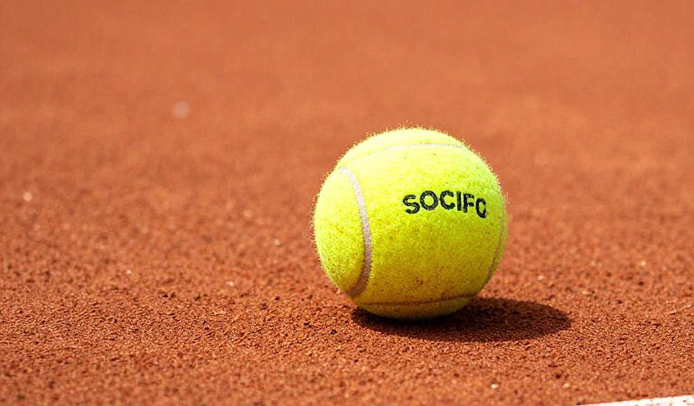 Đường biên không còn người: sai số, dữ liệu và giới hạn của sự chính xác trong tennis Đường biên không còn người: sai số, dữ liệu và giới hạn của sự chính xác trong tennis