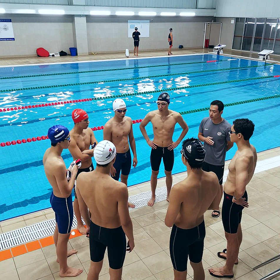 Ben Oswiecinski và Bucknell: Một suất học bổng bơi lội được định giá bằng dữ liệu Ben Oswiecinski và Bucknell: Một suất học bổng bơi lội được định giá bằng dữ liệu