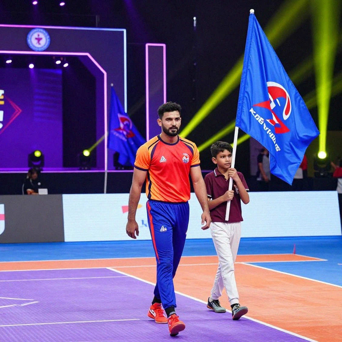 Trang trắng lúc 2 giờ 47 phút sáng: kỷ luật của sự im lặng trong phòng phân tích esports