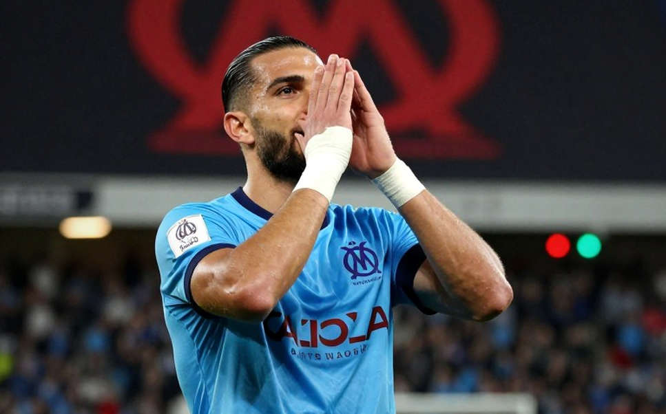 Bàn tay bắt chặt, tờ giấy chưa ráo mực: Chelsea, Roma và ván cờ quyền lực mang tên Kone Bàn tay bắt chặt, tờ giấy chưa ráo mực: Chelsea, Roma và ván cờ quyền lực mang tên Kone