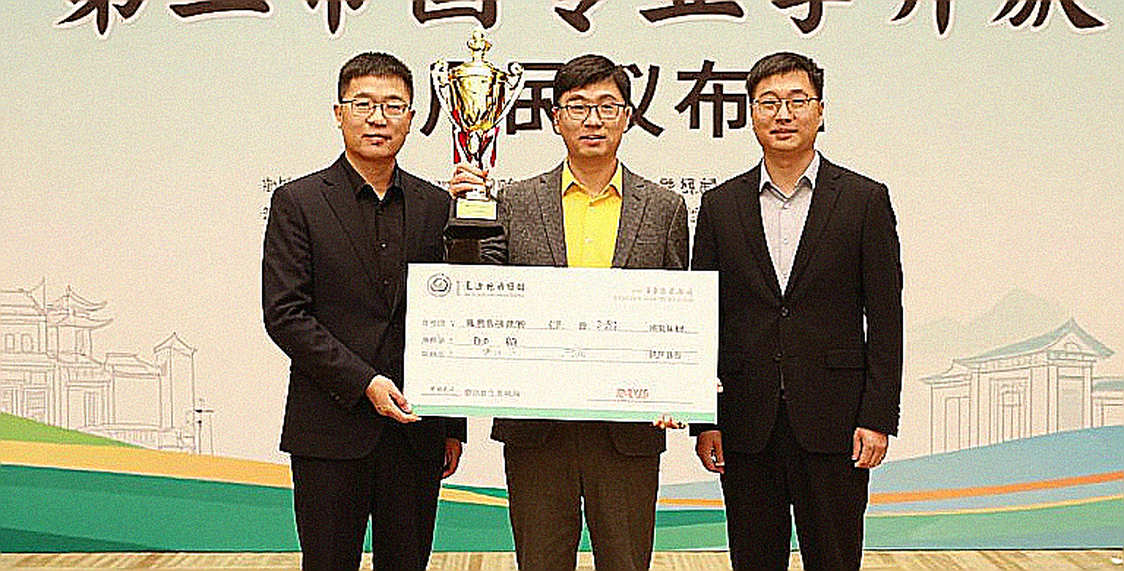 Mùa cờ vua 2026 không khán giả: đọc một sản phẩm huấn luyện qua chính lời quảng cáo của nó
