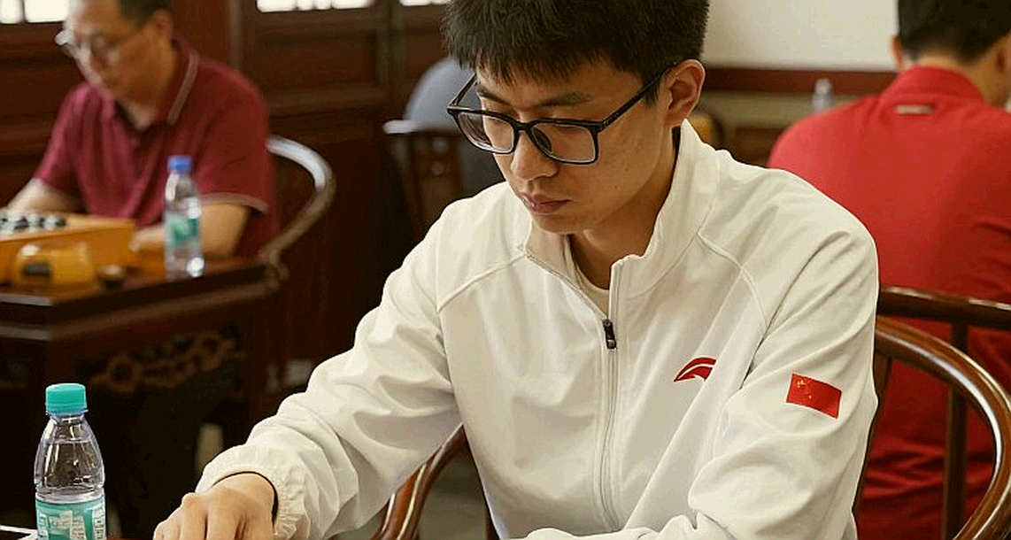 Chín chiều phân tích, một khoảng trống: khi esports buộc phải học cách nói "không đủ dữ liệu" Chín chiều phân tích, một khoảng trống: khi esports buộc phải học cách nói "không đủ dữ liệu"