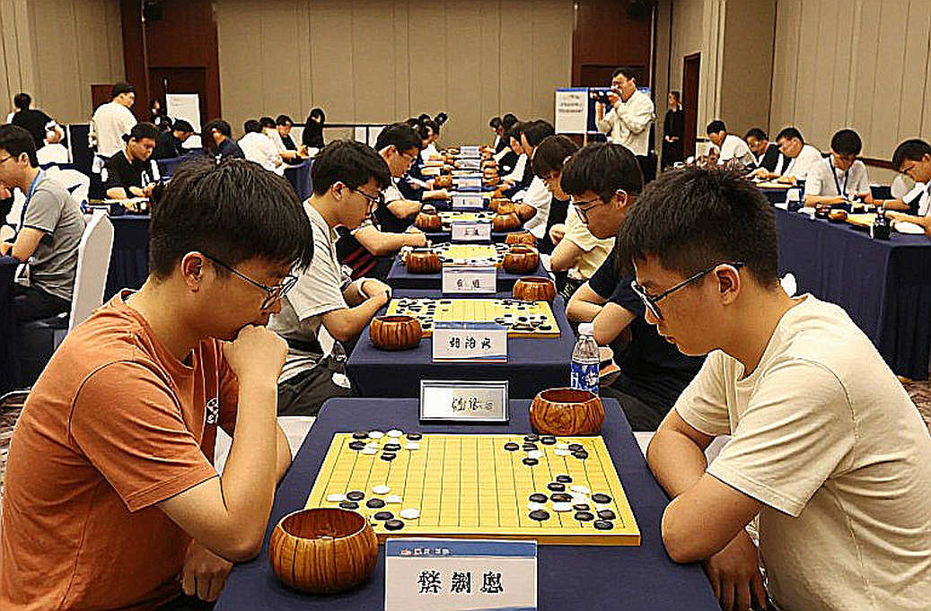 Carlsen Returns at Global Chess League 2026 – $1M Race Before Olympiad