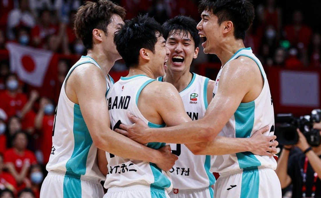 Việt Nam trước Pakistan: Một cánh tay thủ môn và cái giá của suất play-off hạng ba Việt Nam trước Pakistan: Một cánh tay thủ môn và cái giá của suất play-off hạng ba