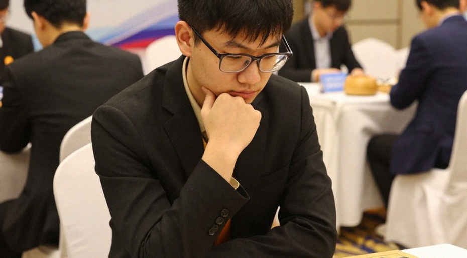 Hình Học Sân Cỏ: Lời Giải Mã Từ Nước Đi Thứ Năm Hình Học Sân Cỏ: Lời Giải Mã Từ Nước Đi Thứ Năm