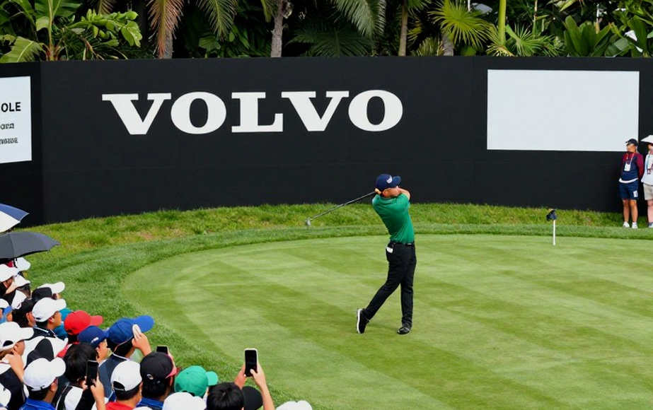 DP World India Championship: McIlroy Opens with 70, Four Back After Four-Hour Thunder Delay