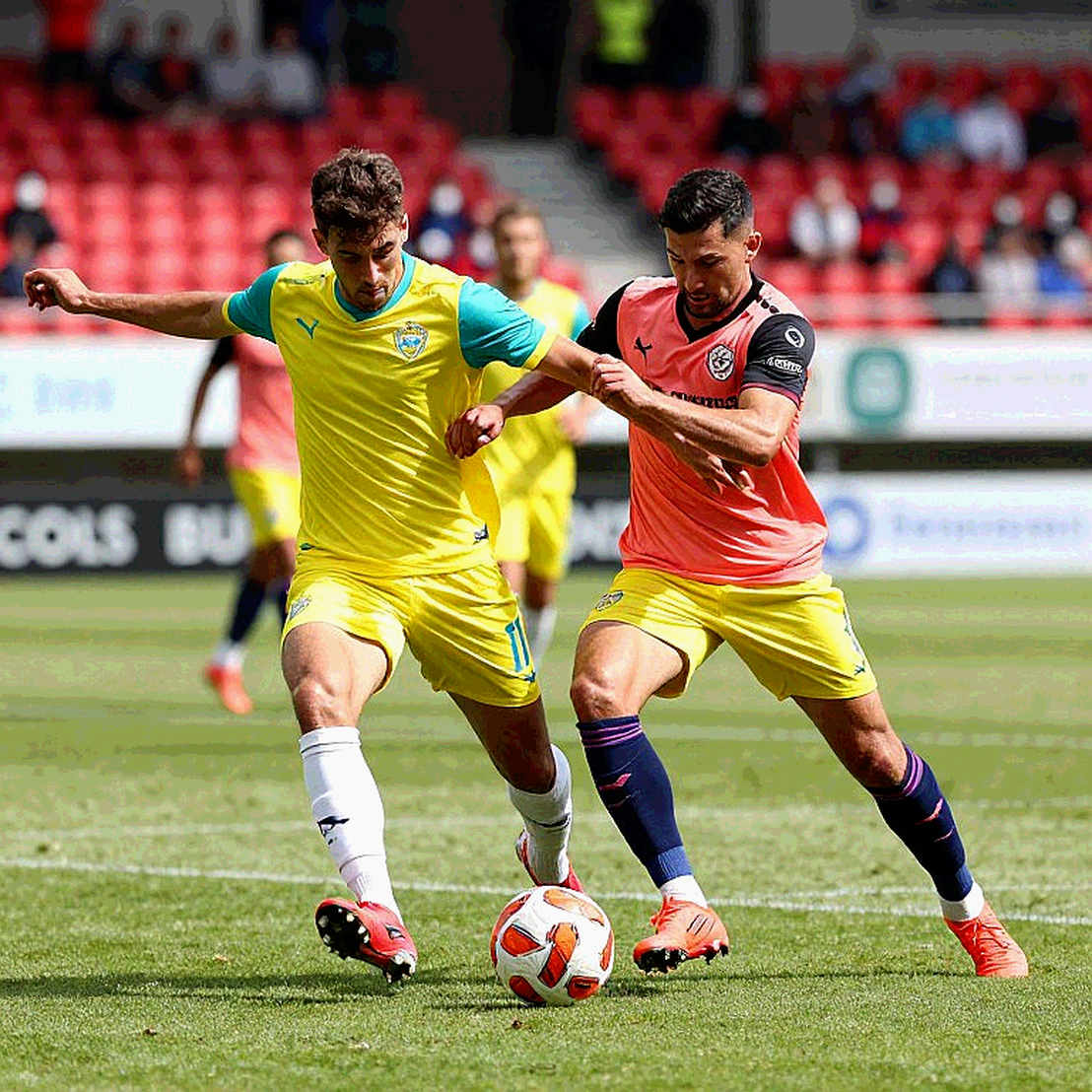 Ha Noi FC lose 1-4 at home: the mistake was in the first 30 minutes, not the defence