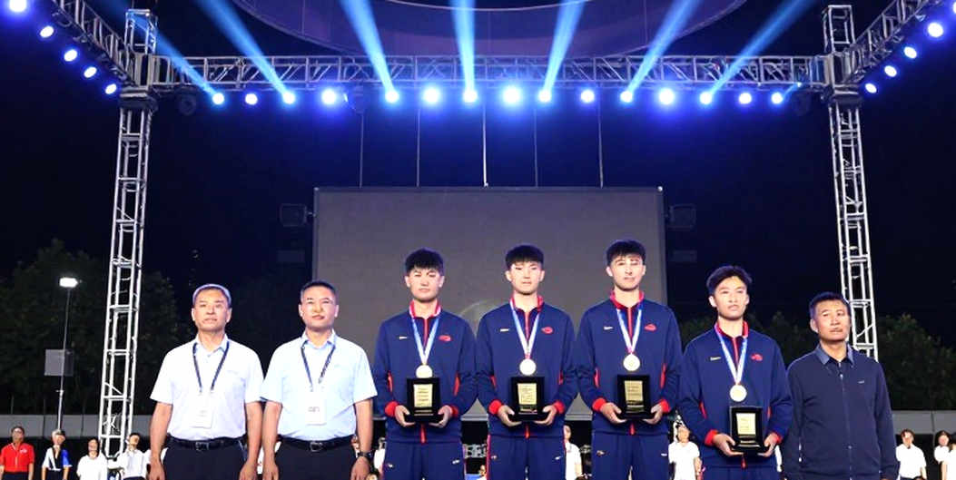 Ultimate Championship: 10 triệu USD, một chiếc cúp và khoảng trống lịch thi đấu tháng Chín Ultimate Championship: 10 triệu USD, một chiếc cúp và khoảng trống lịch thi đấu tháng Chín