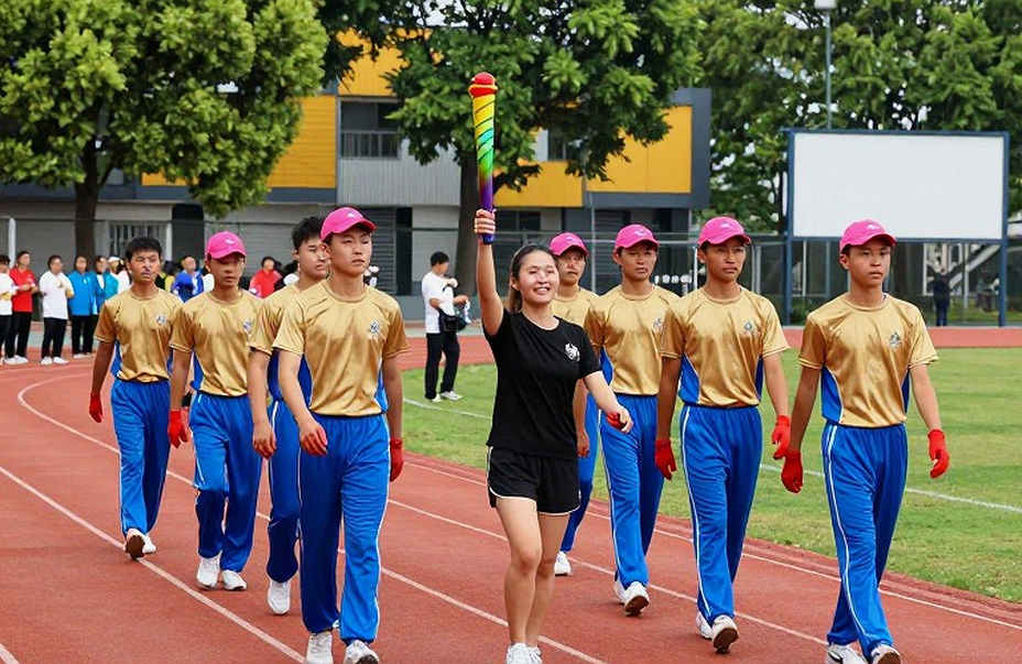 Xuân Son chấn thương gân kheo: cái chợ đã họp trước khi có kết quả MRI Xuân Son chấn thương gân kheo: cái chợ đã họp trước khi có kết quả MRI