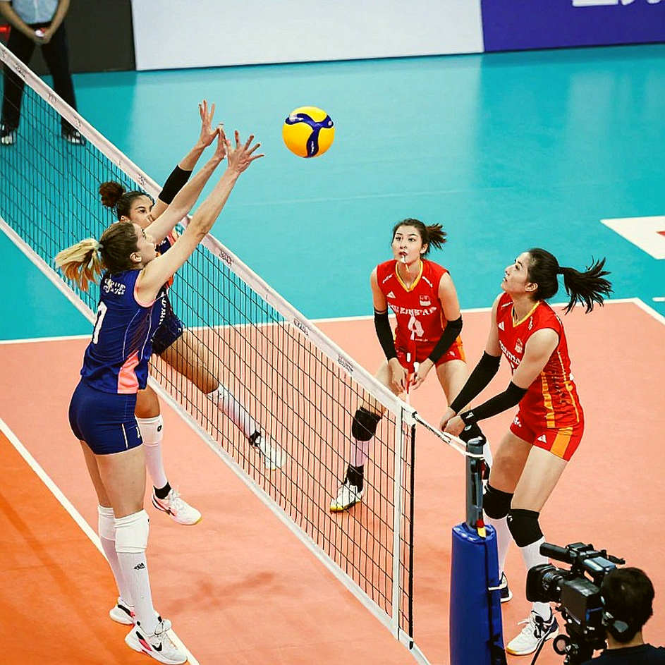 Vietnam Women's Volleyball: The Art of Slow Rhythm